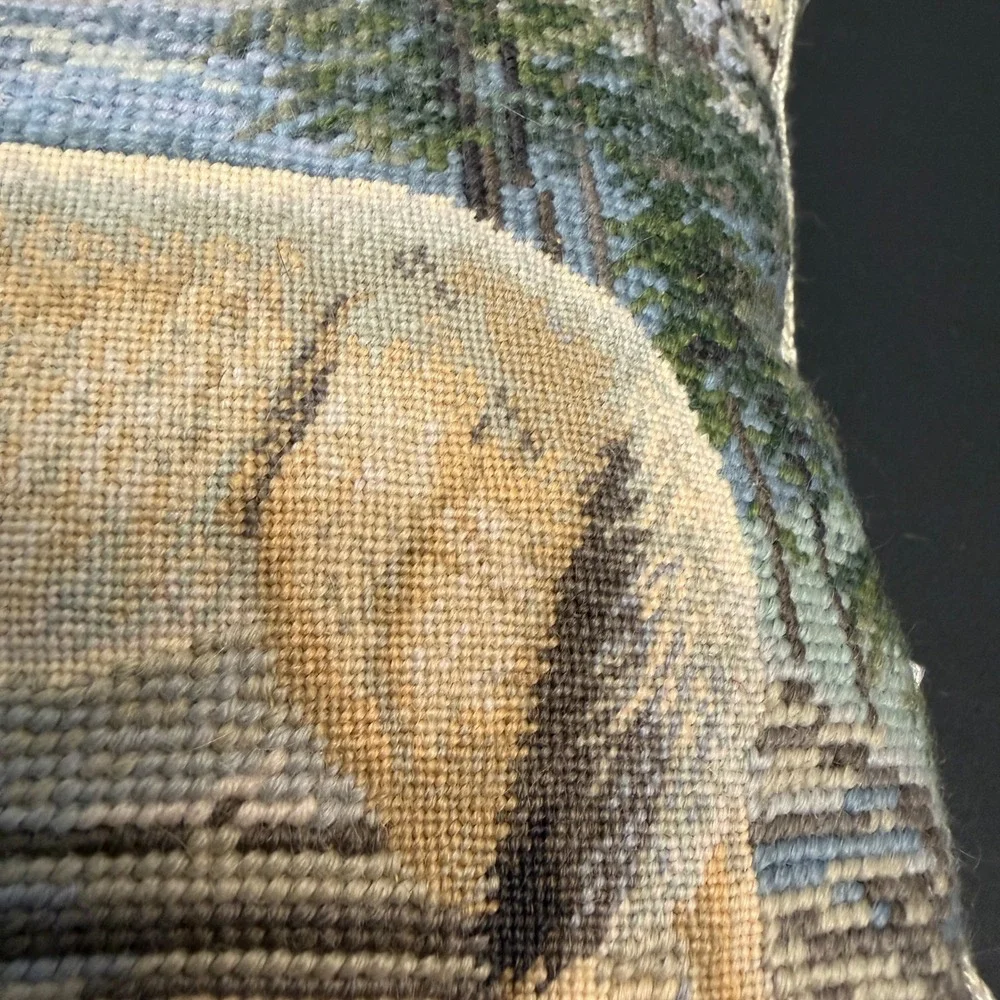 Wolf Needlepoint Pillow Tapestry Style Wildlife Cabin‎ Lodge Decor 16x12